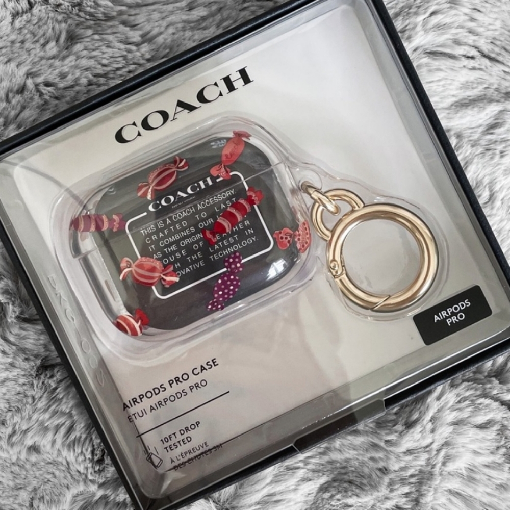 🍬NEW Coach AIRPOD KEYCHAIN candy pro case brand new in box🍬🍬